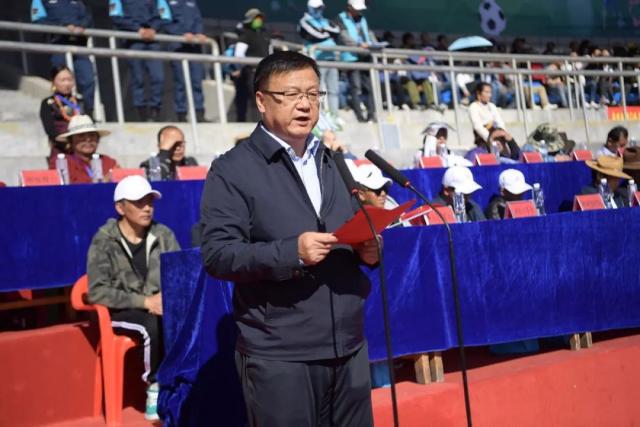 记者：费兰愿加盟巴黎，后者将和巴萨直接联系商谈转会费金额