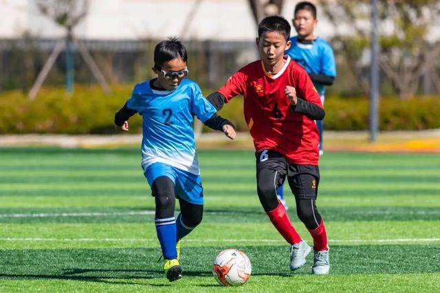 高诗岩之后，中国男篮再迎离队球员！23岁、伤病困扰，王俊杰接替他